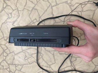 Predám rádio budík grundig sonoclock 21 q - 6