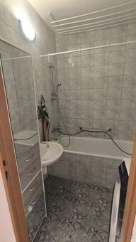 Prenajmem 2 izbový byt v Žiari nad Hronom - 6