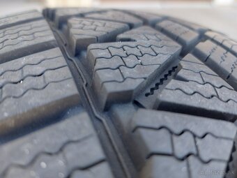 215/65R17 KUMHO ZIMNÉ PNEUMATIKY - 6