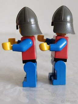 LEGO Castle 6039 Twin-Arm Launcher - 6