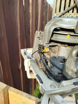 ZÁVESNÝ LODNÝ MOTOR VOLVO PENTA 25HP - 6