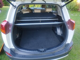 Toyota Rav 4 - 6