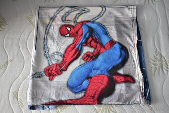 Paplón a vankúš Spiderman - 6