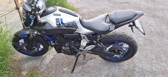 Yamaha mt 07 - 6