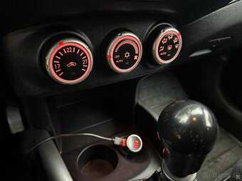 Mitsubishi Outlander 2,2DI-D - 5 miestne - manual 6st. - 6