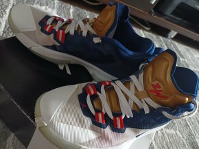 Jordan Zion 1 vel.39 - 6