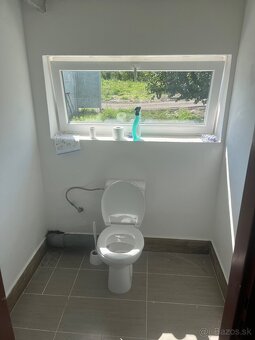 Priestor v areáli bývalého družstva v Kvetoslavove - 6