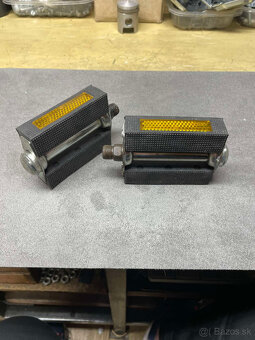 - NOVÉ - ZRKADLÁ - KORADO - BABETTA - Originály - - 6