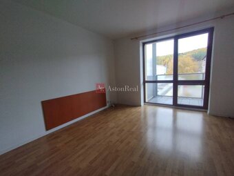 Predaj 2-izbový byt 52 m2 s lodžiou - Liptovský Mikuláš - 6