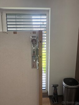 Závesná Presklená Skrinka - 6