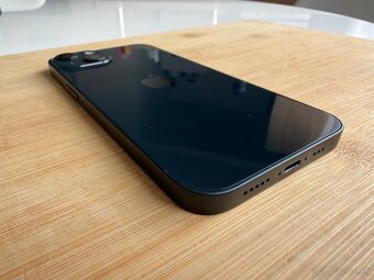 Apple iPhone 13 128 GB Midnight - 6