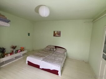 Rodinný dom v obci Zemné - 6