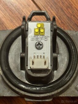 DEPO F30/31/ Xenon Svetla nahradne diely - 6