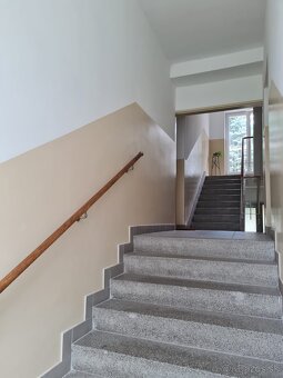 2 izbový byt na dobrej adrese - 6