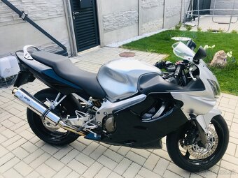 HONDA CBR 600 F - 6