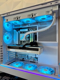 ⭐️ Ryzen 7 9800x3D, RTX 5080 16GB, 64GB RAM, 2TB, 1200W - 6