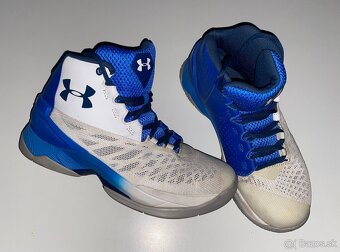 Tenisky Under Armour velkost 36,5 (23,5 cm) - 6