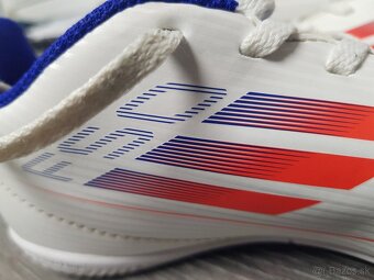 Tenisky adidas -  halovky vel.33 - 6
