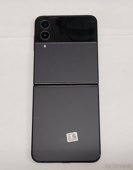 Samsung Galaxy Z Flip 4 - 6