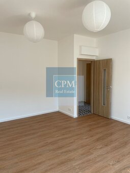 Na prenájom zrekonštruovaný 3 a pol izbový byt s 2 balkónmi - 6
