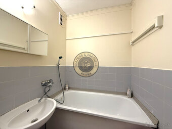 Na prenájom 3-izbový byt na ulici G. Dusíka - 6