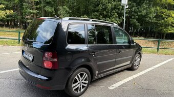 Predám VwTouran 2,0 TDI 103kw DSG 2007 - 6