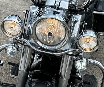 Harley Davidson Road king / Trim rings - 6