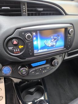 Toyota Yaris hybrid 2017 1,5 hybrid - 6