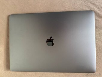 Apple MacBook Pro 15" 2017 s rozbitým displejom - 6