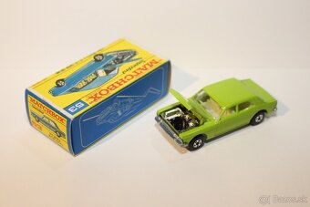 Matchbox SF Ford Zodiac MK.IV - 6