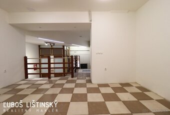 PRENÁJOM Obchodný priestor 100m2 na Námestí Sv. Egídia - 6