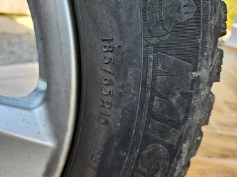 ZIMNE PNEU 185/65 R15 MICHELIN +HLINÍKOVÉ DISKY - 6
