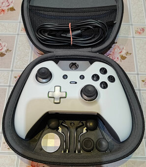 Xbox ELITE Series 2, aj 1. gen ovladace, doplnky - 6