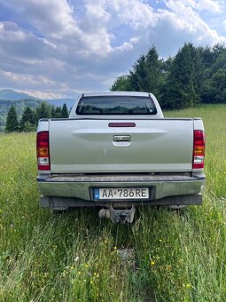 Toyota Hilux 3.0 D-4D 126Kw 4x4 - 6