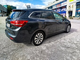 Kia ceed sw - 6