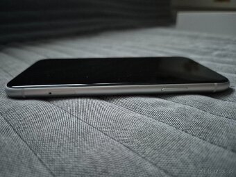 iPhone Xr 128gb, biely, 85% bateria - 6