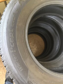 Zimná pneu 245/65R17 viem aj prezuť - 6