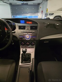 Mazda 3 1.6i (2010) – pojazdná, po nehode - 6