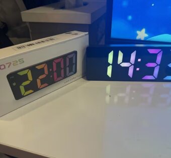 Moderný LED budík s 3-úrovňovou reguláciou jasu - 6