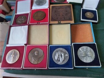 Medaile plakety. - 6