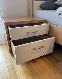 Manželská posteľ + nočné stolíky - 6