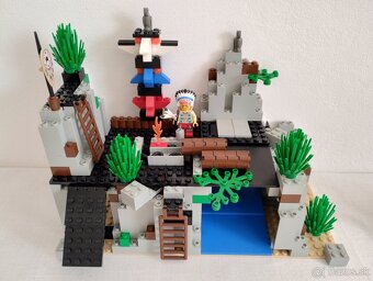 LEGO Western 6766 Rapid River Village - 6