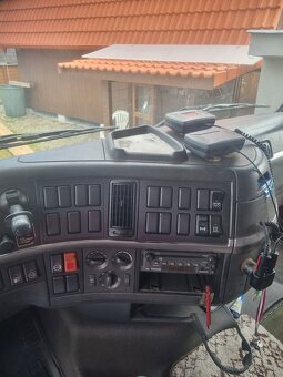 Ťahač Volvo FH 12 + náves Schmitz - 6