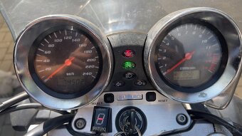 Suzuki Bandit GSF 600 - 6