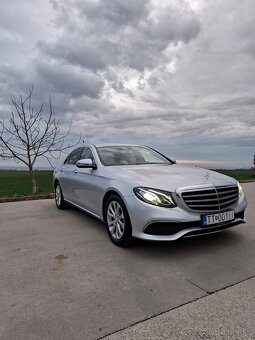 Mercedes-Benz E trieda Sedan 220d A/T - 6