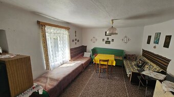 Vágáshuta - 2 izbový rodinný dom v pôvodnom zachovalom stave - 6