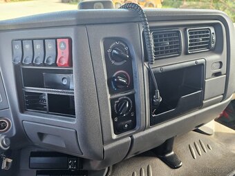 PREDÁM Renault Kerax 420 dCi 6x6 - sklápač - 6