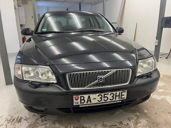 Predám Volvo S80 T6 2,9i, 200kW, r.v. 2002 Nová cena - 6