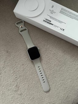 Apple Watch SE - 6