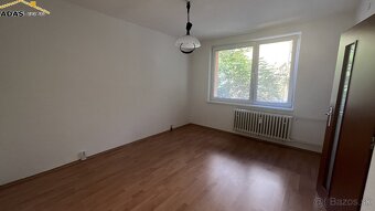 Ponúkame 3- izbový byt na sídlisku Západ. - 6